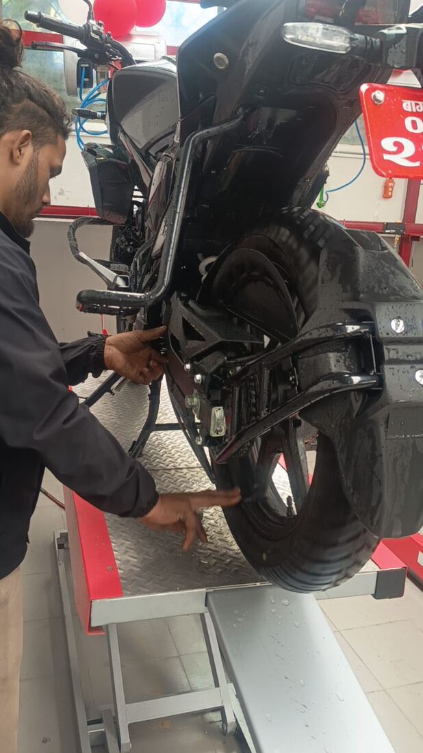 Drivetrain and chain service