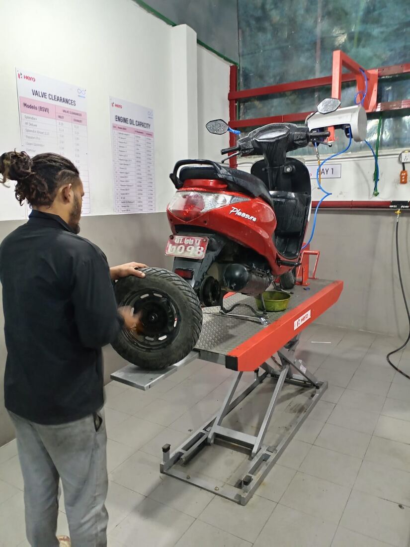 Tire and wheel service